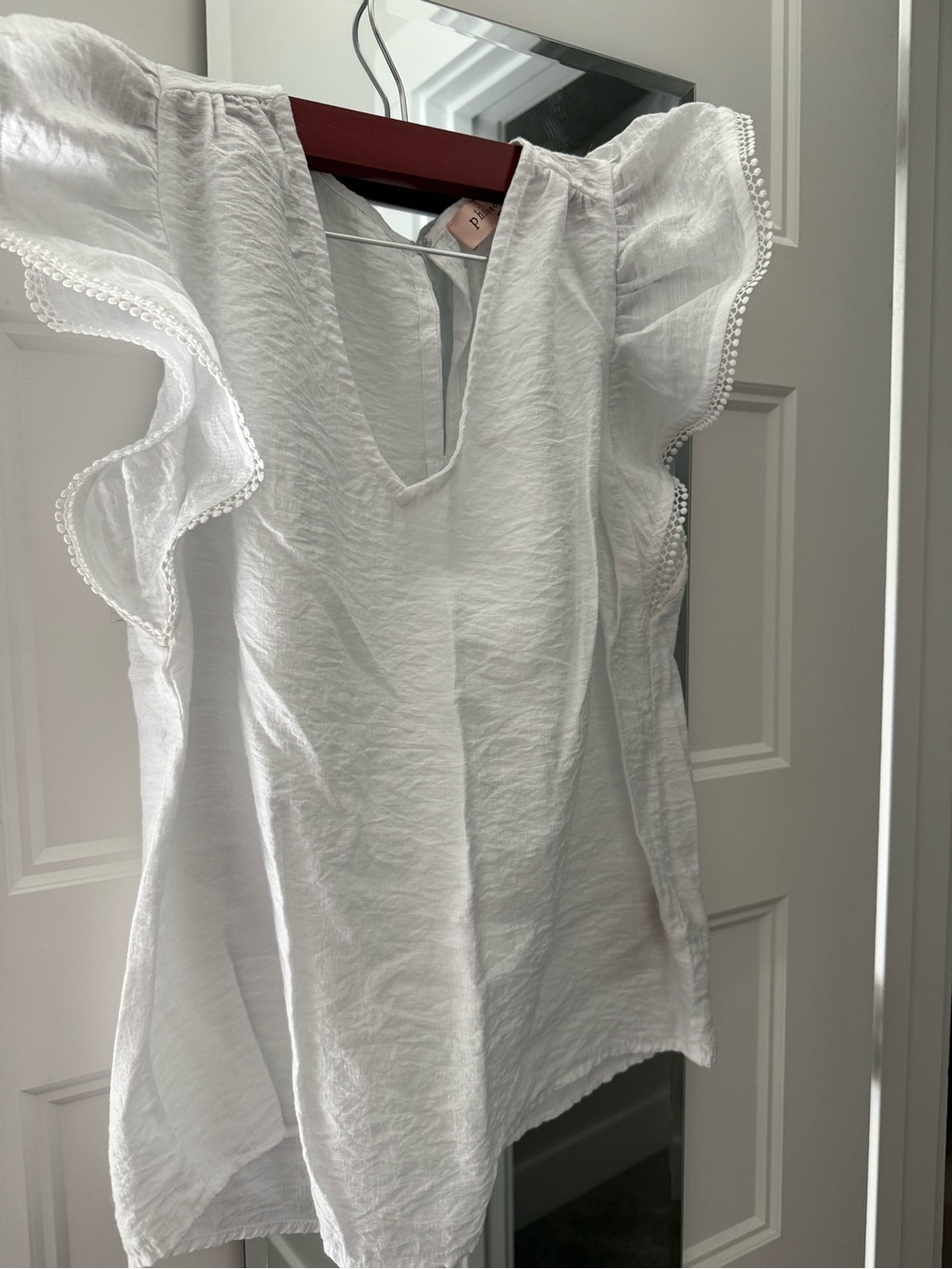 Philosophy White Ruffle Sleeve V-Neck Blouse